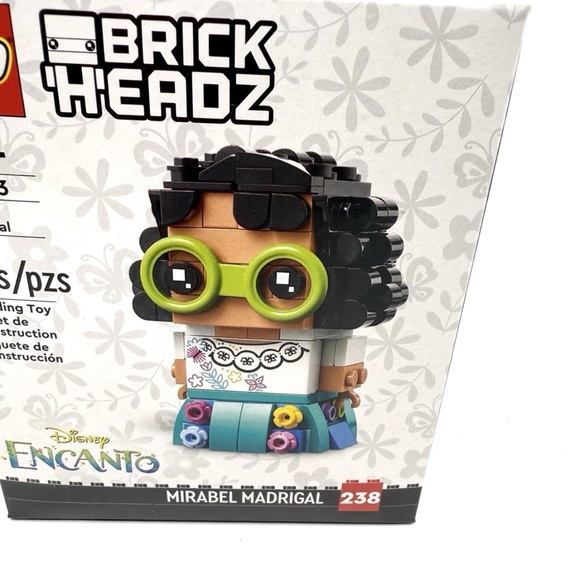 LEGO BrickHeadz 40753 Disney Encanto Mirabel Madrigal New in Box - Retired - Picture 3 of 7